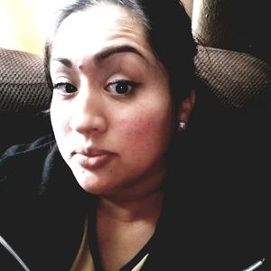 Meet your Posher, Nydia